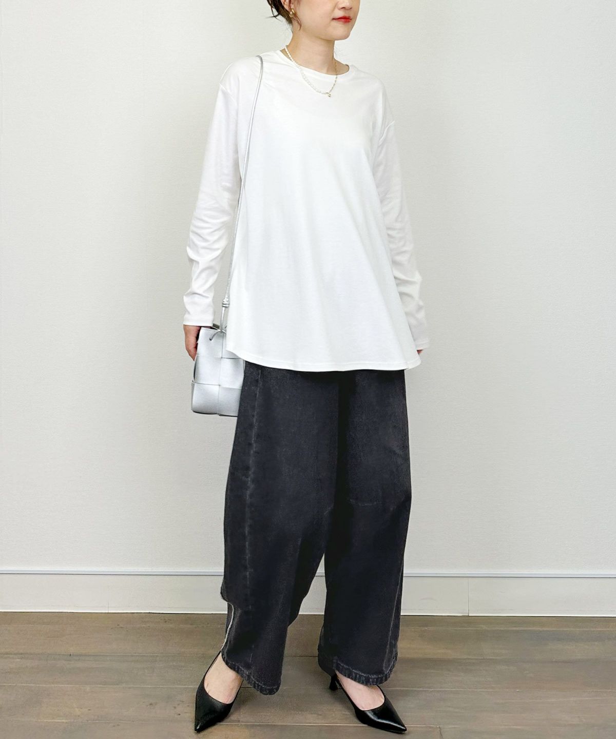 model：H164　着用サイズ：M　オフホワイト