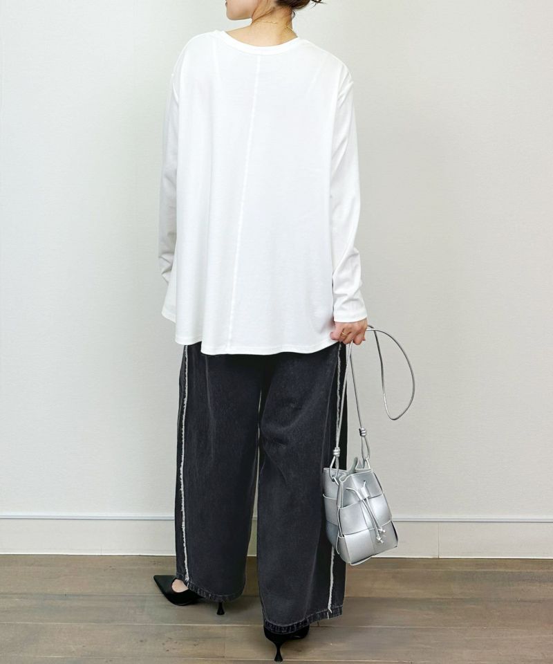 model：H164　着用サイズ：M　オフホワイト