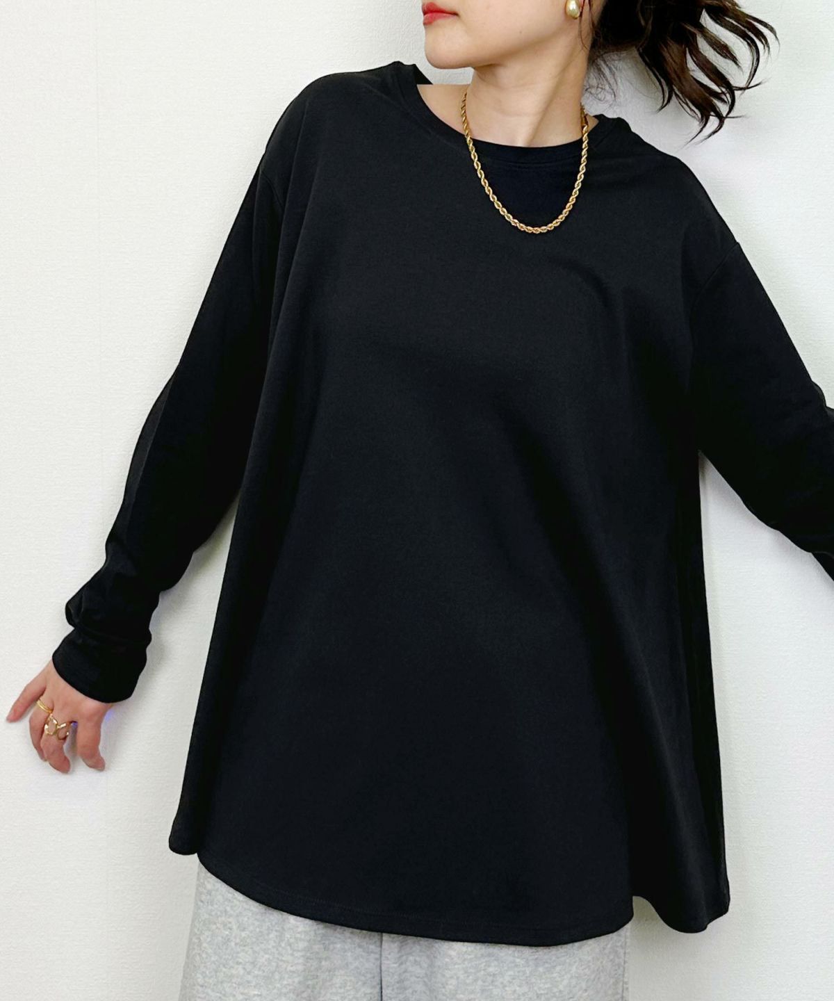 model：H164　着用サイズ：M　ブラック