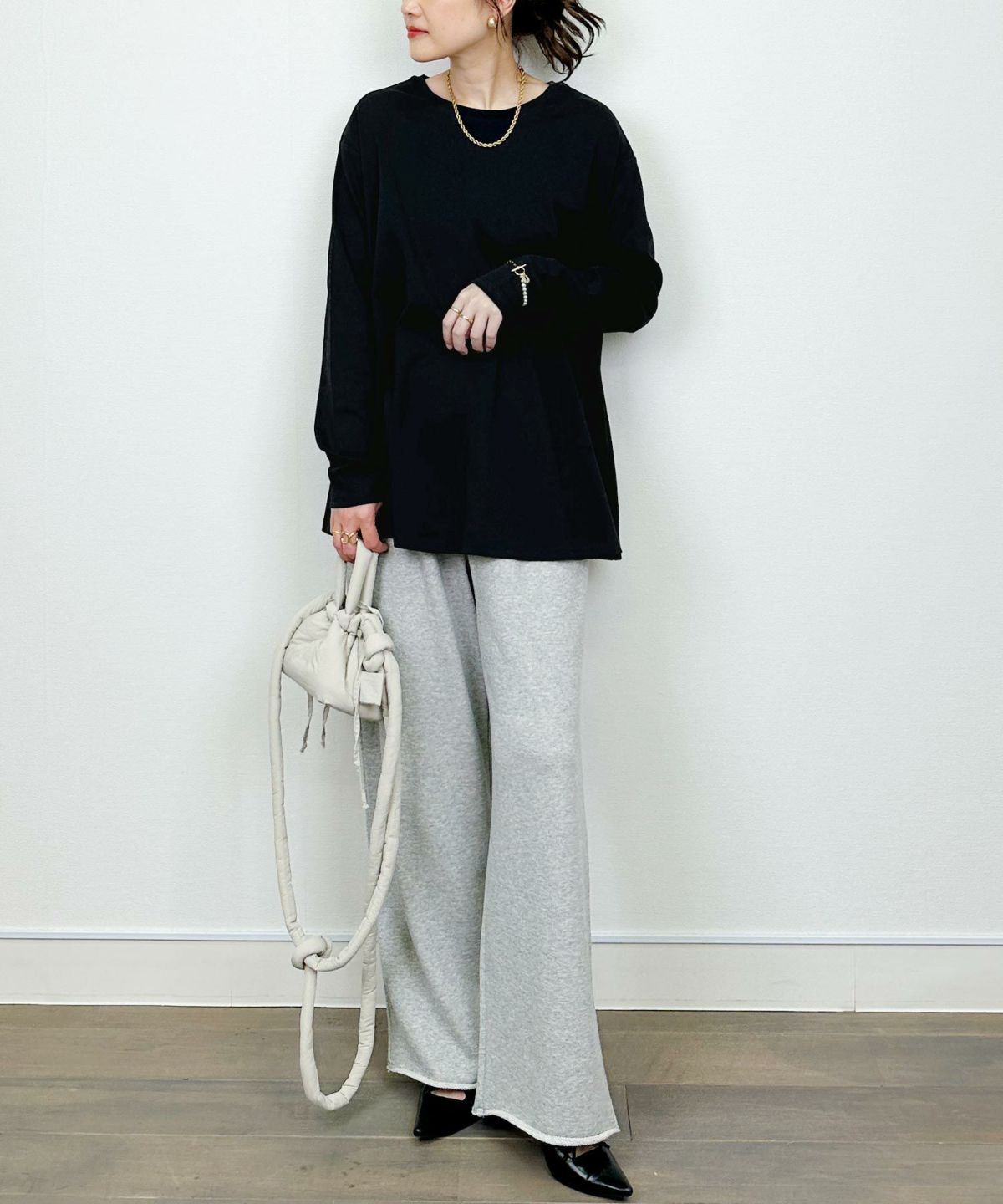 model：H164　着用サイズ：M　ブラック