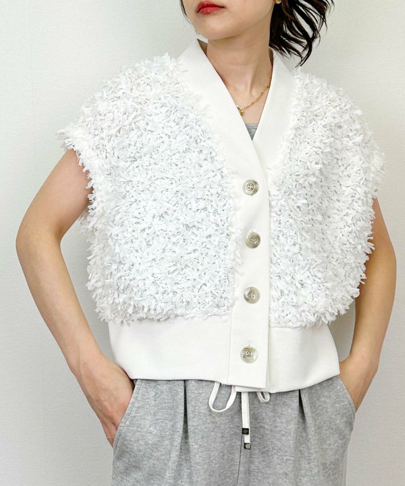 model：H164　着用サイズ：M　オフホワイト