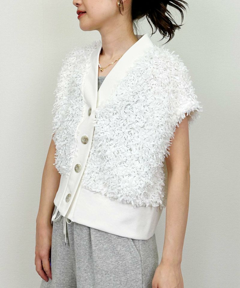 model：H164　着用サイズ：M　オフホワイト