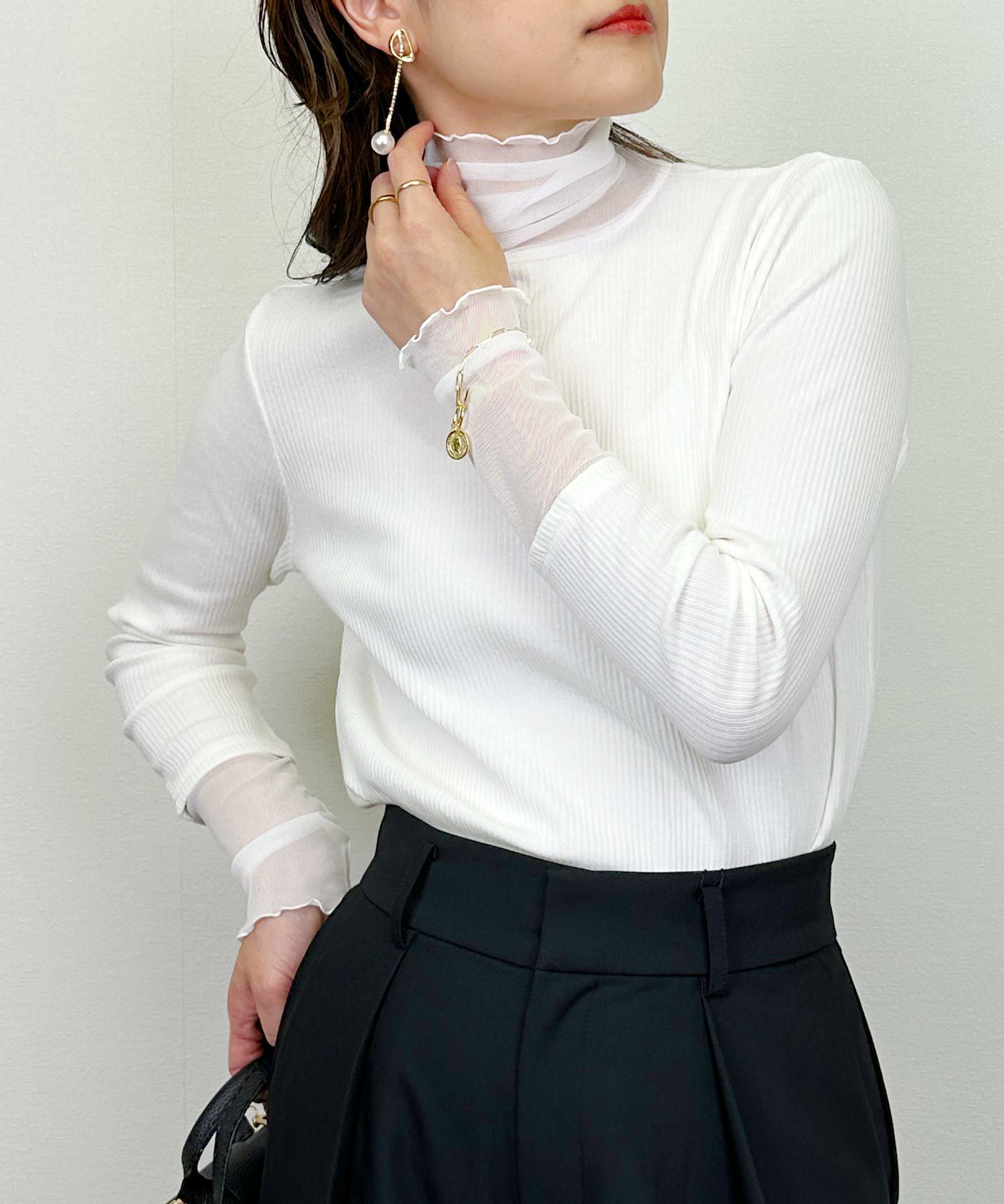 model：H164　着用サイズ：M　アイボリー
