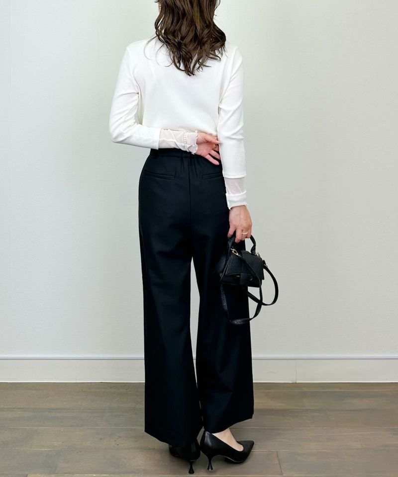 model：H164　着用サイズ：M　アイボリー