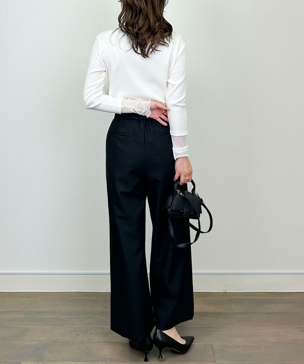 model：H164　着用サイズ：M　アイボリー