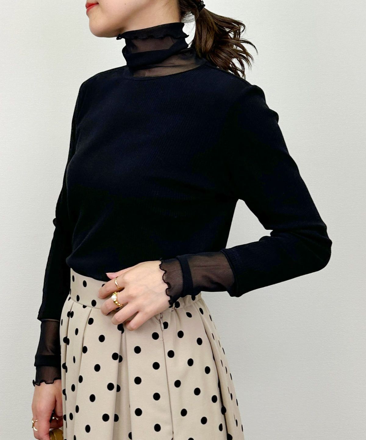 model：H164　着用サイズ：M　ブラック