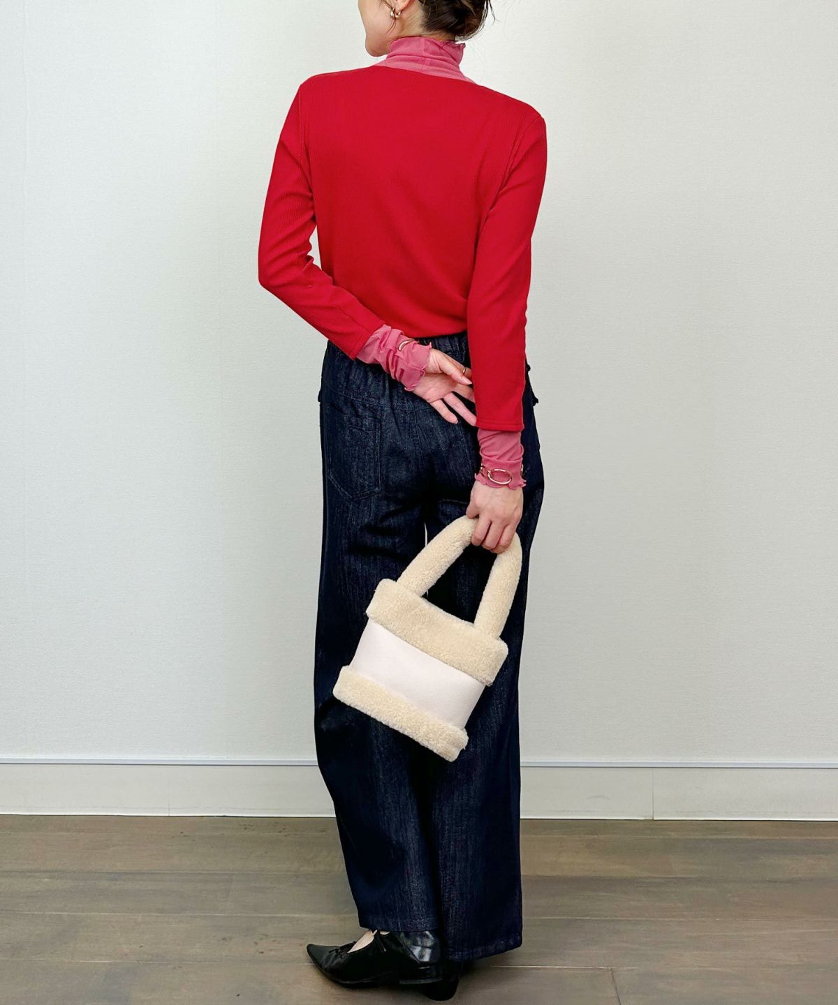 model：H164　着用サイズ：M　レッド