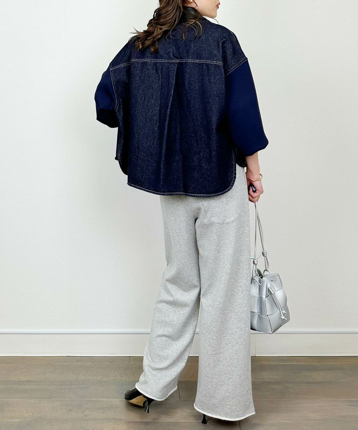 model：H164　着用サイズ：M　ネイビー