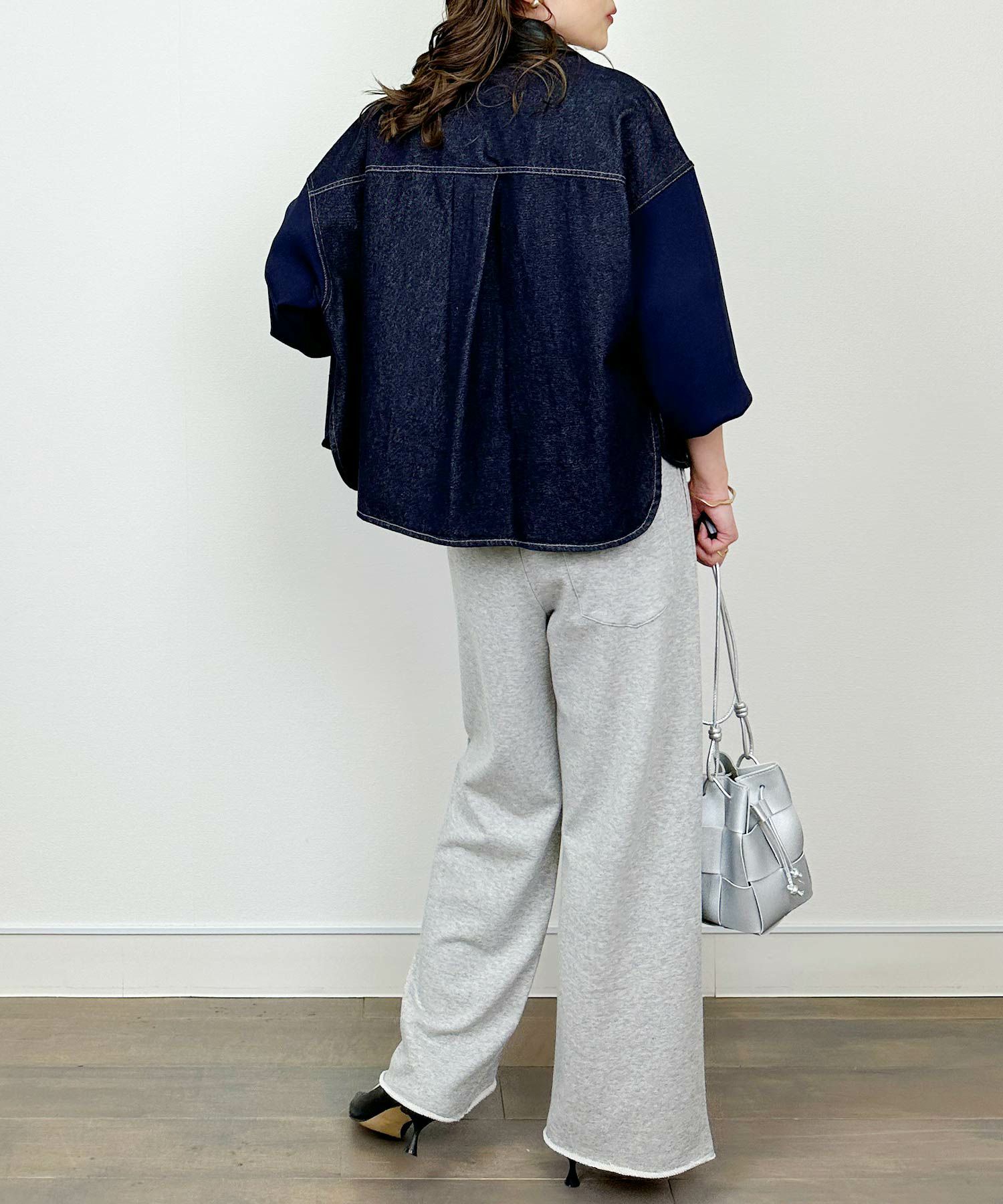 model：H164　着用サイズ：M　ネイビー