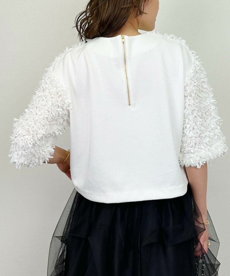 model：H164　着用サイズ：M　オフホワイト