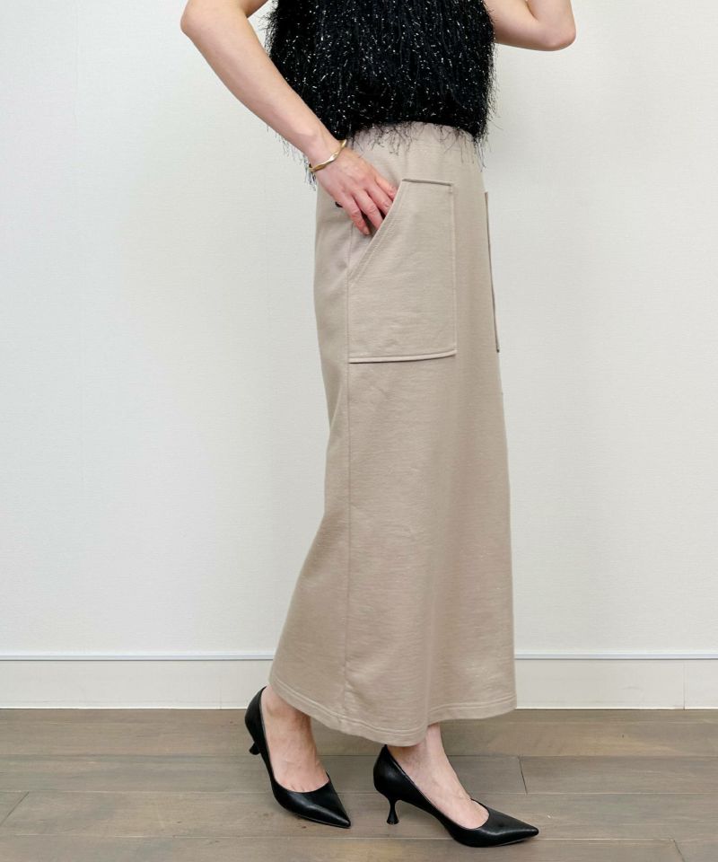 model：H164　着用サイズ：M　モカ