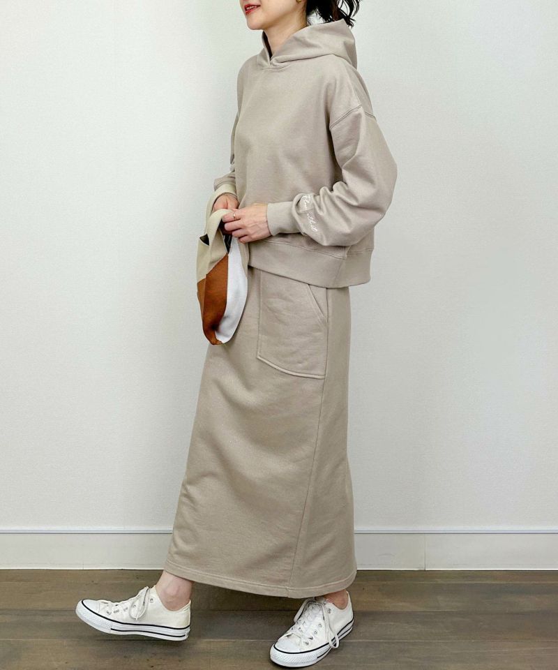 model：H164　着用サイズ：M　モカ　セットアップで