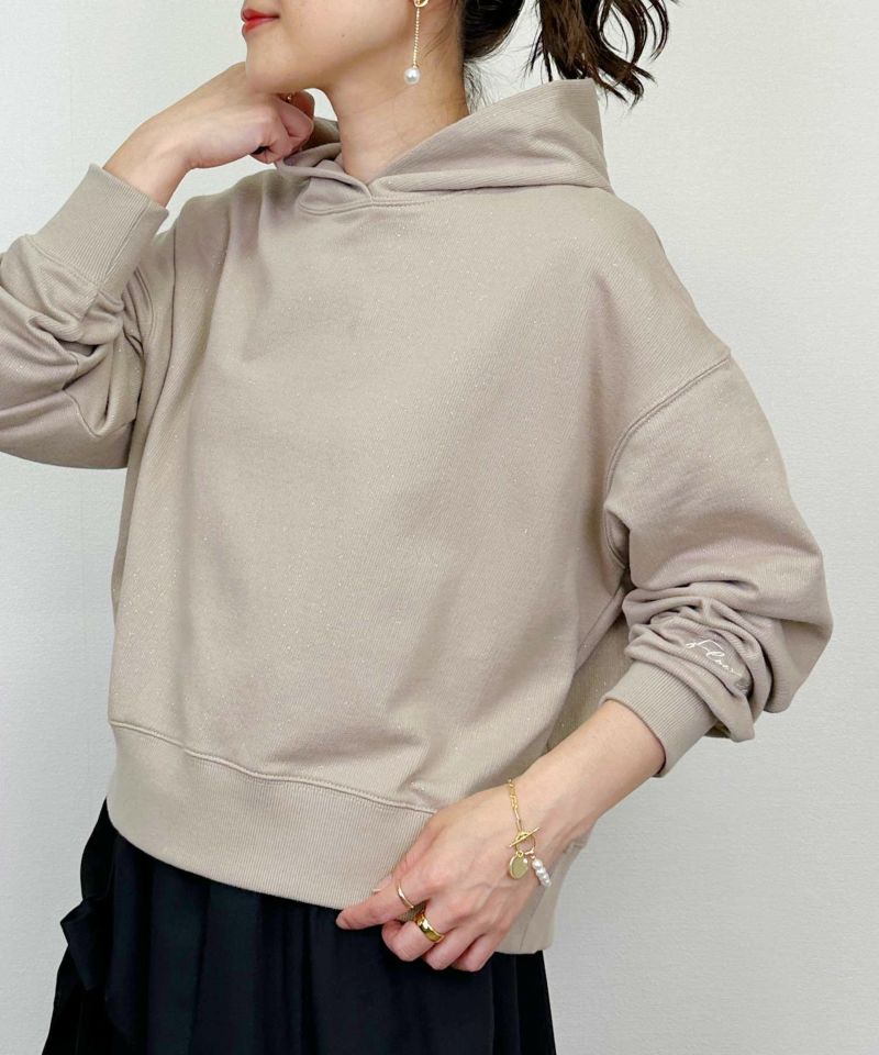 model：H164　着用サイズ：M　モカ