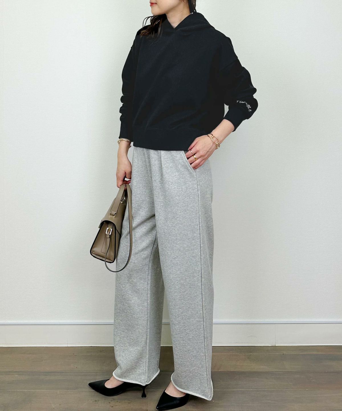 model：H164　着用サイズ：M　ブラック