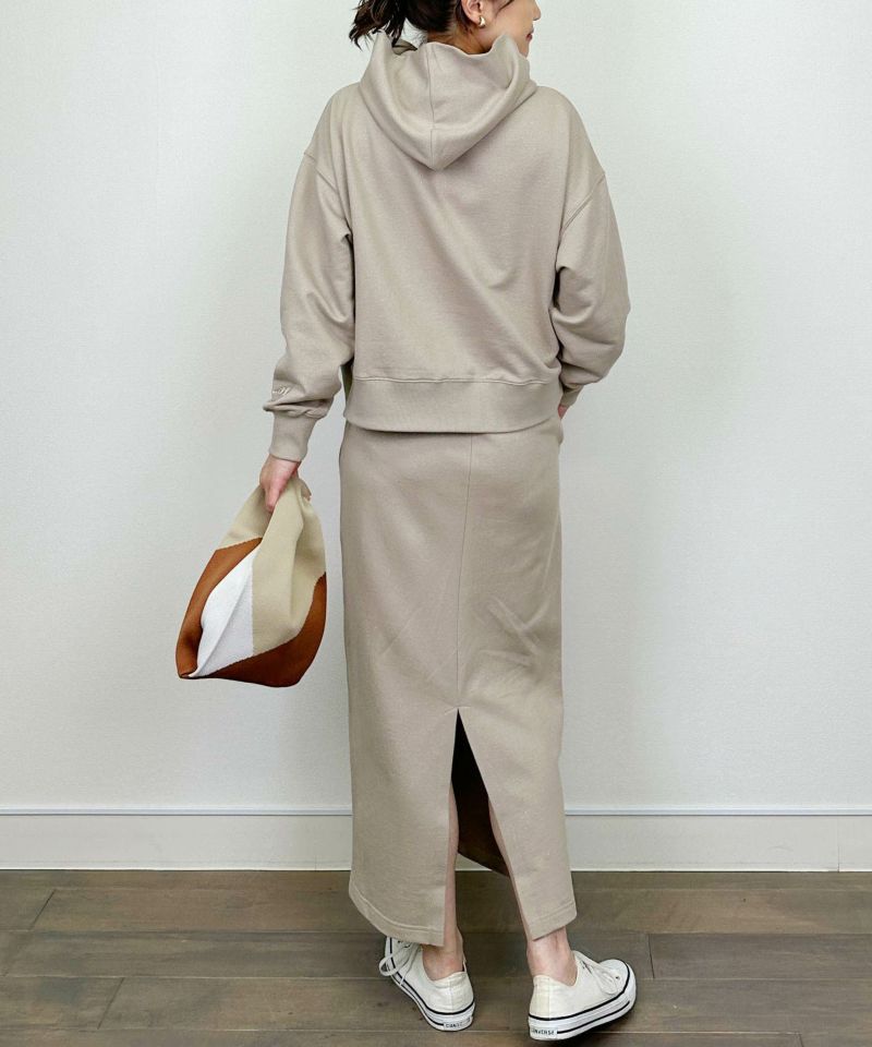 model：H164　着用サイズ：M　モカ　セットアップで