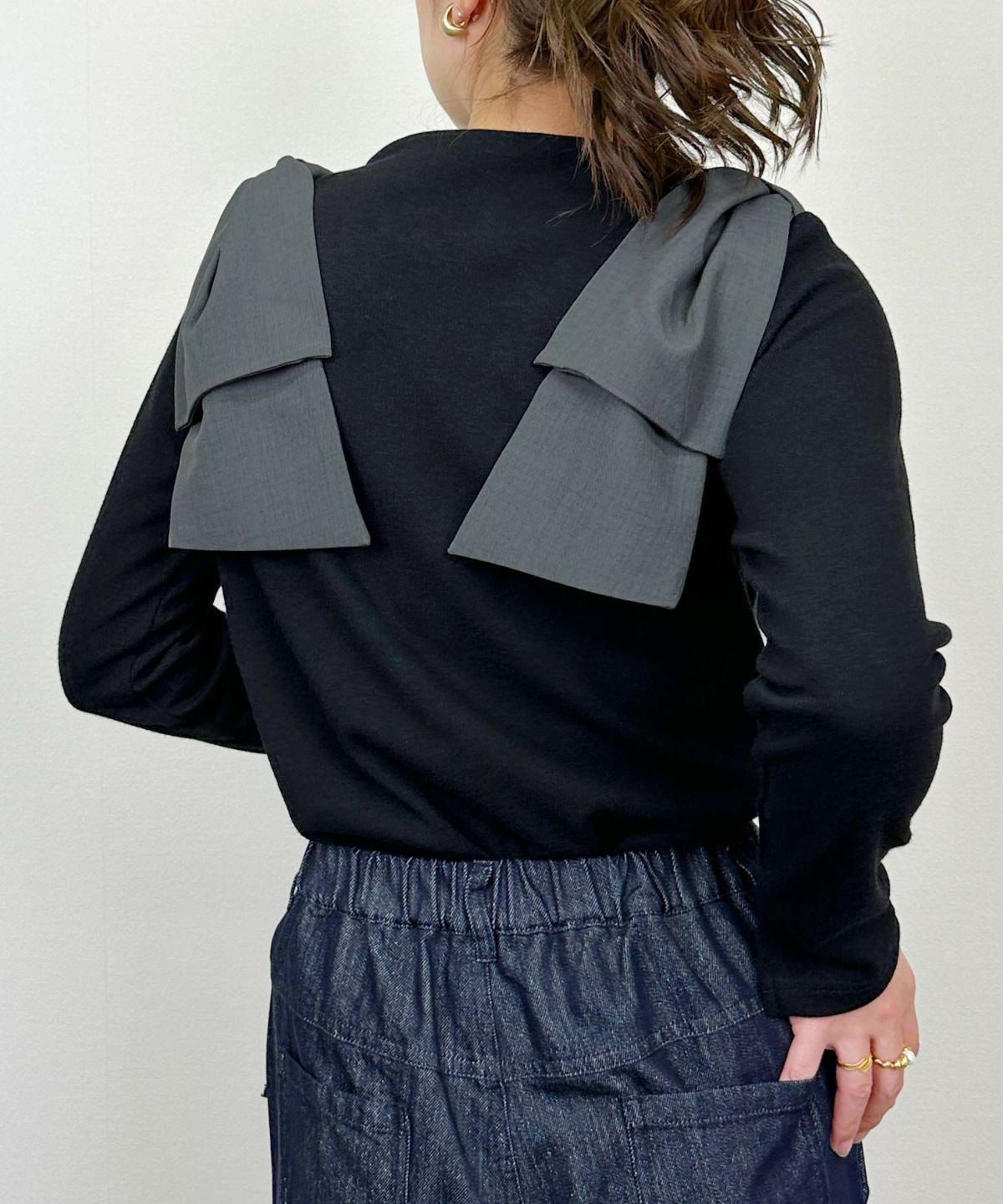 model：H164　着用サイズ：M　ブラック