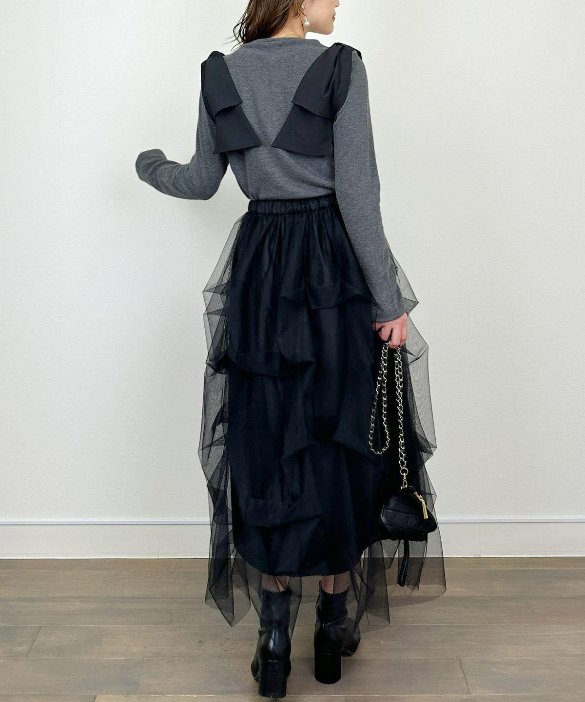 model：H164　着用サイズ：M　チャコールグレー