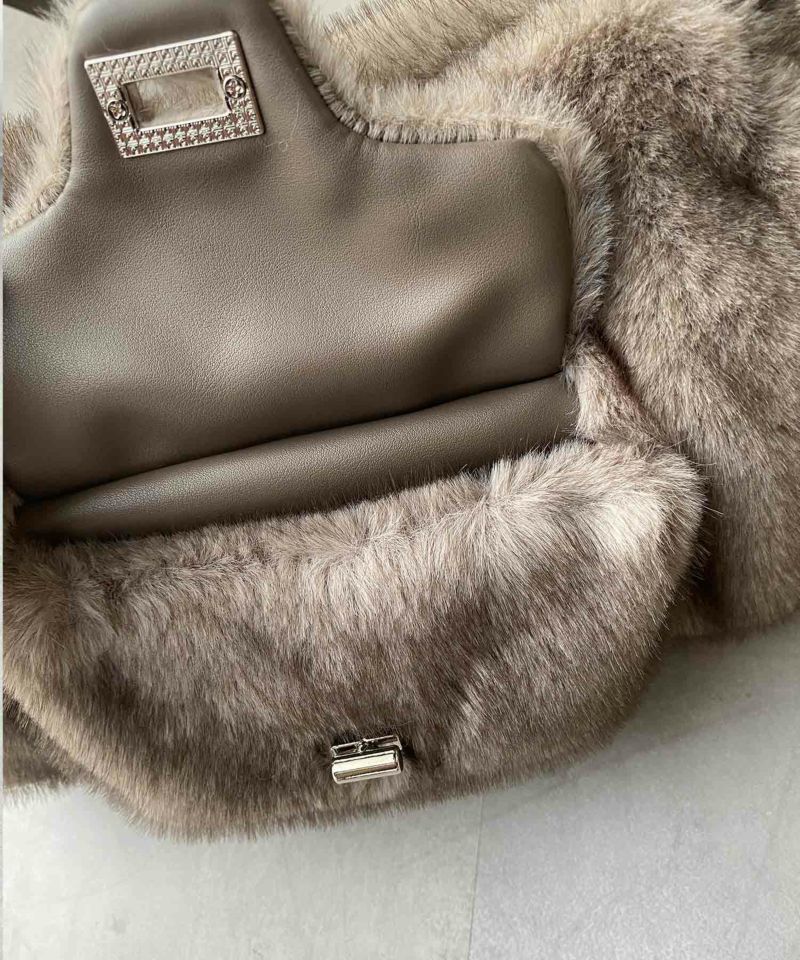 外ポケット マグネット付き