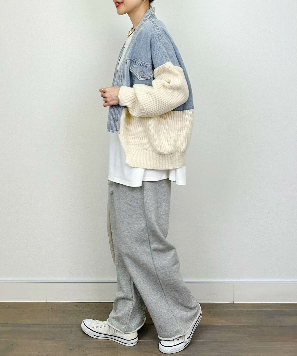 model：H164　着用サイズ：M　オフホワイト