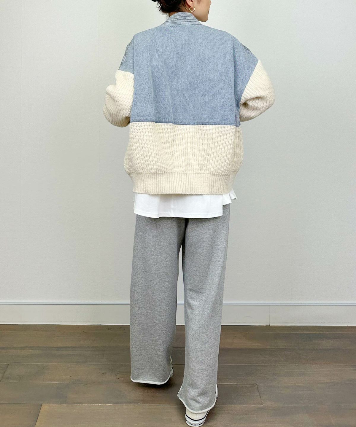 model：H164　着用サイズ：M　オフホワイト