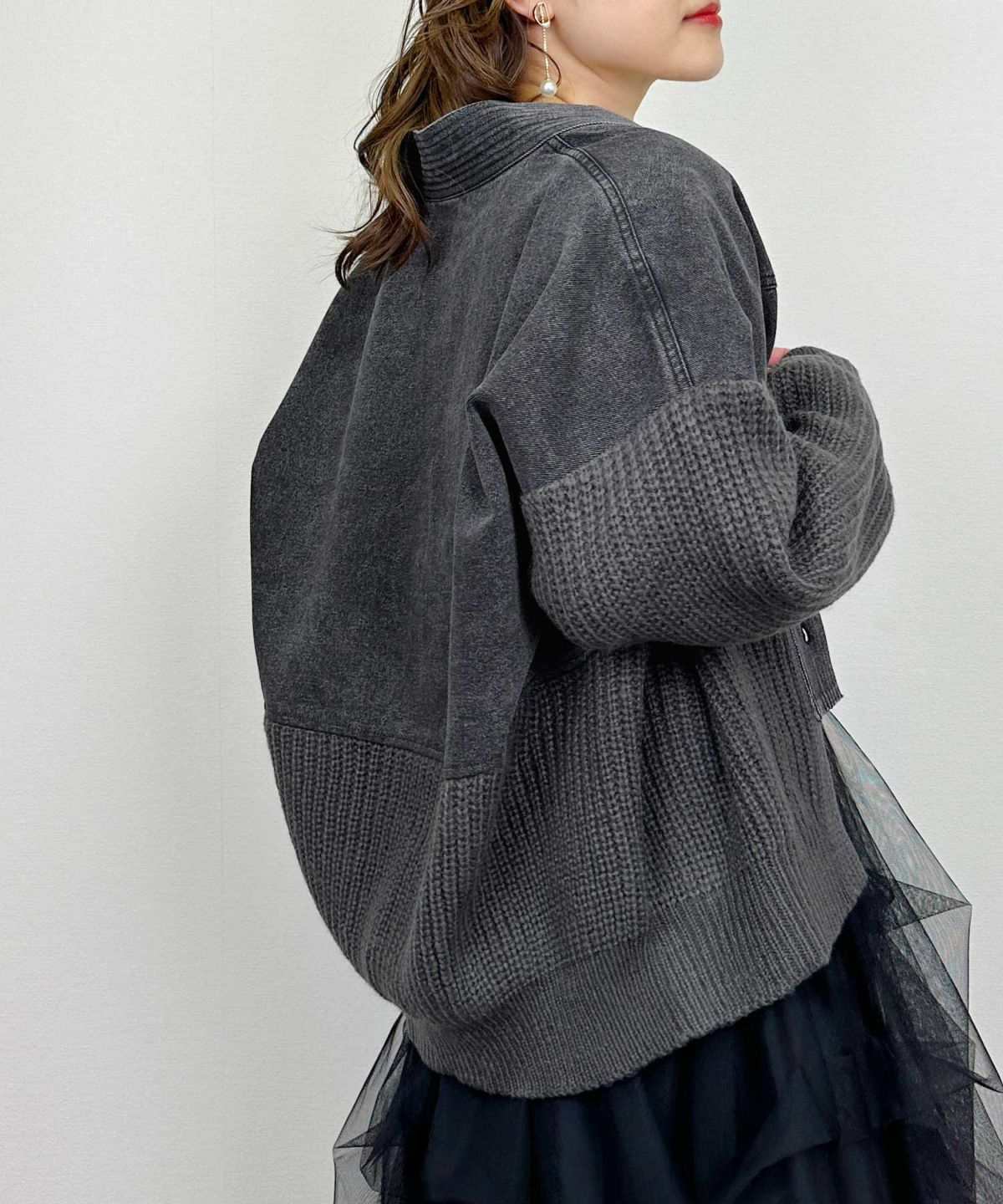 model：H164　着用サイズ：M　ブラック