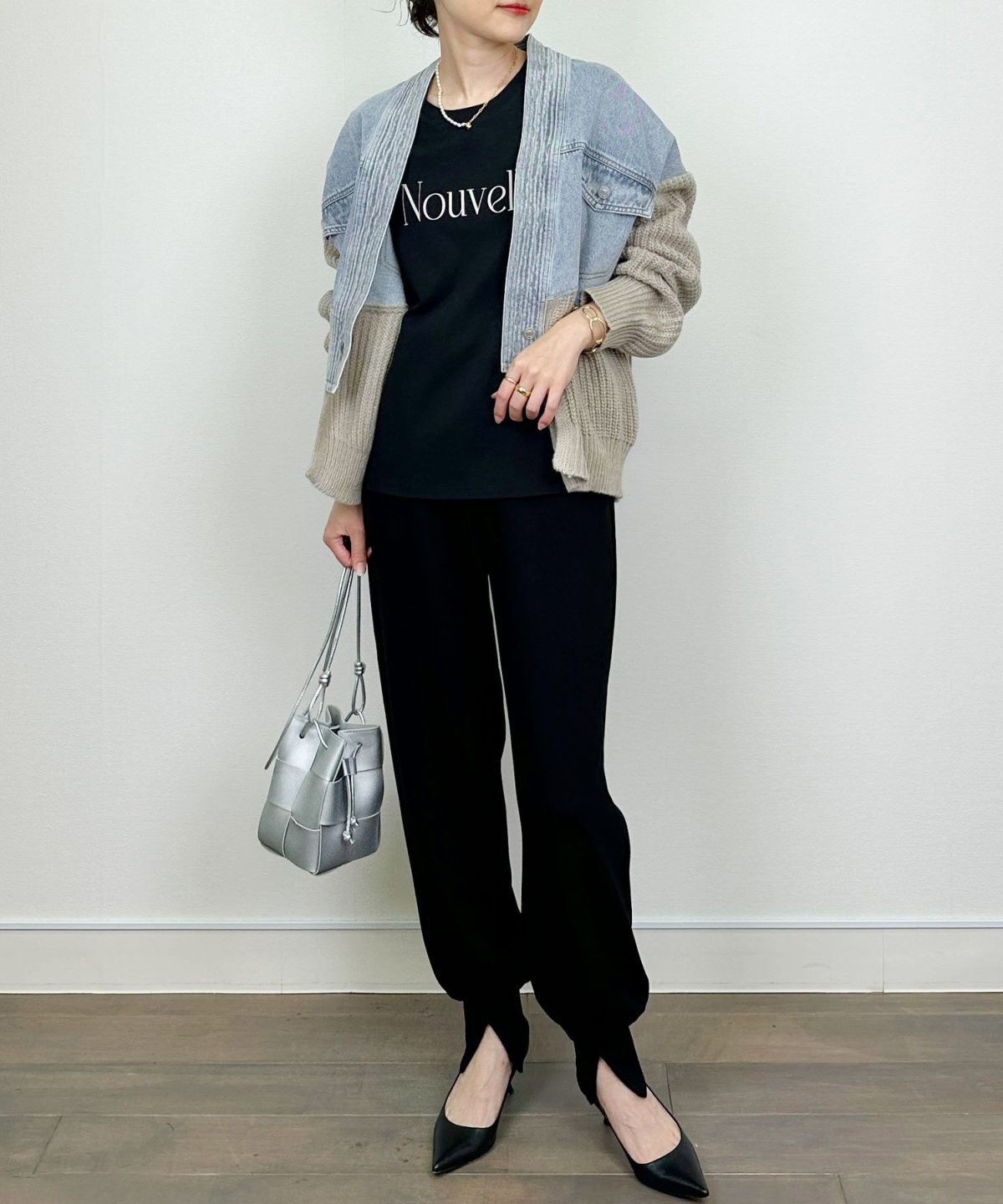 model：H164　着用サイズ：M　グレイッシュベージュ