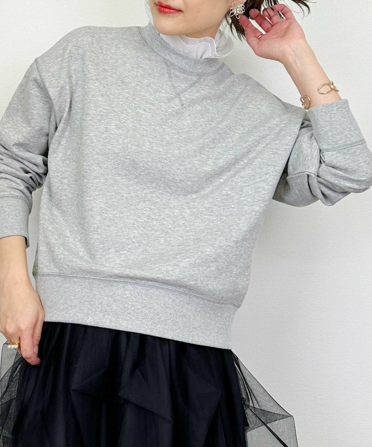 model：H164　着用サイズ：M　グレー