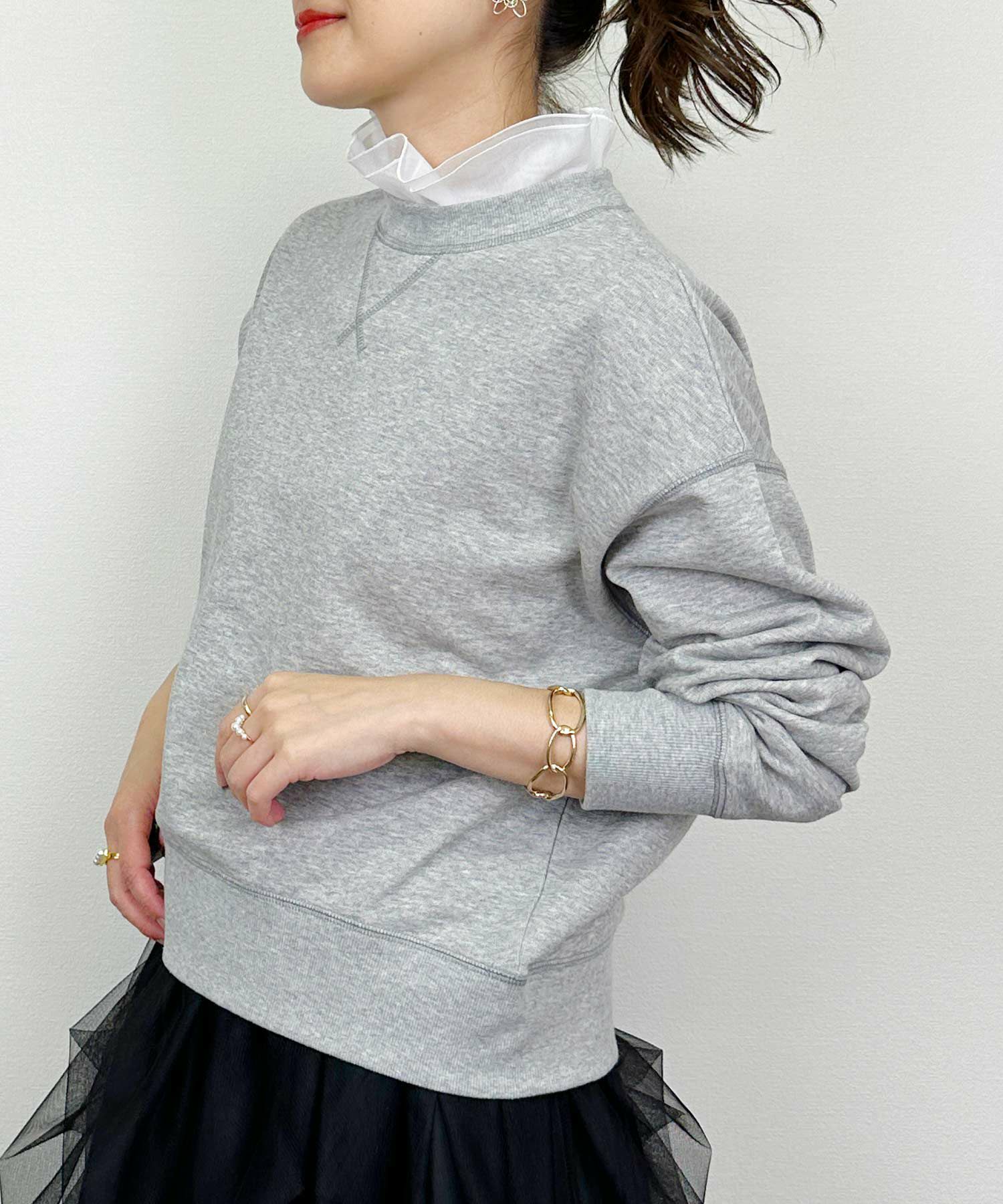 新品未使用　ビアズリー フリル付きバルーンスリーブ トレーナー 最終お値下げ 日本製】襟フリル付きミニ裏毛プルオーバー(襟取り外し可) | PICCIN