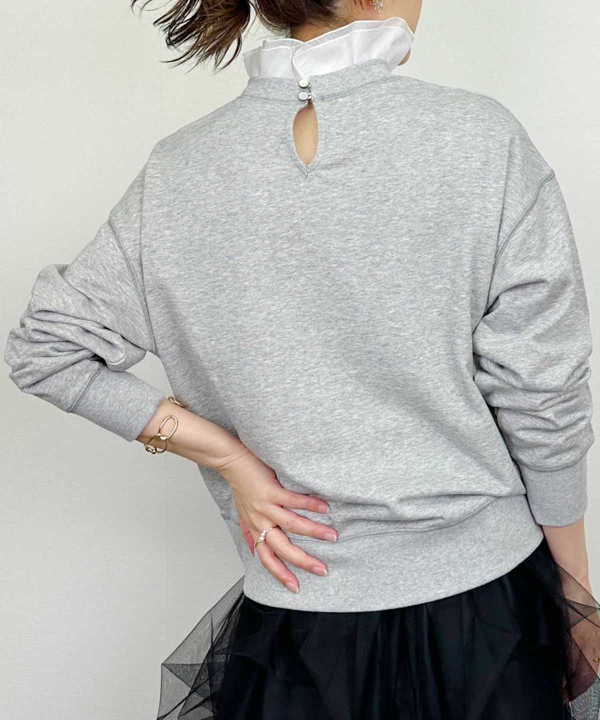 model：H164　着用サイズ：M　グレー