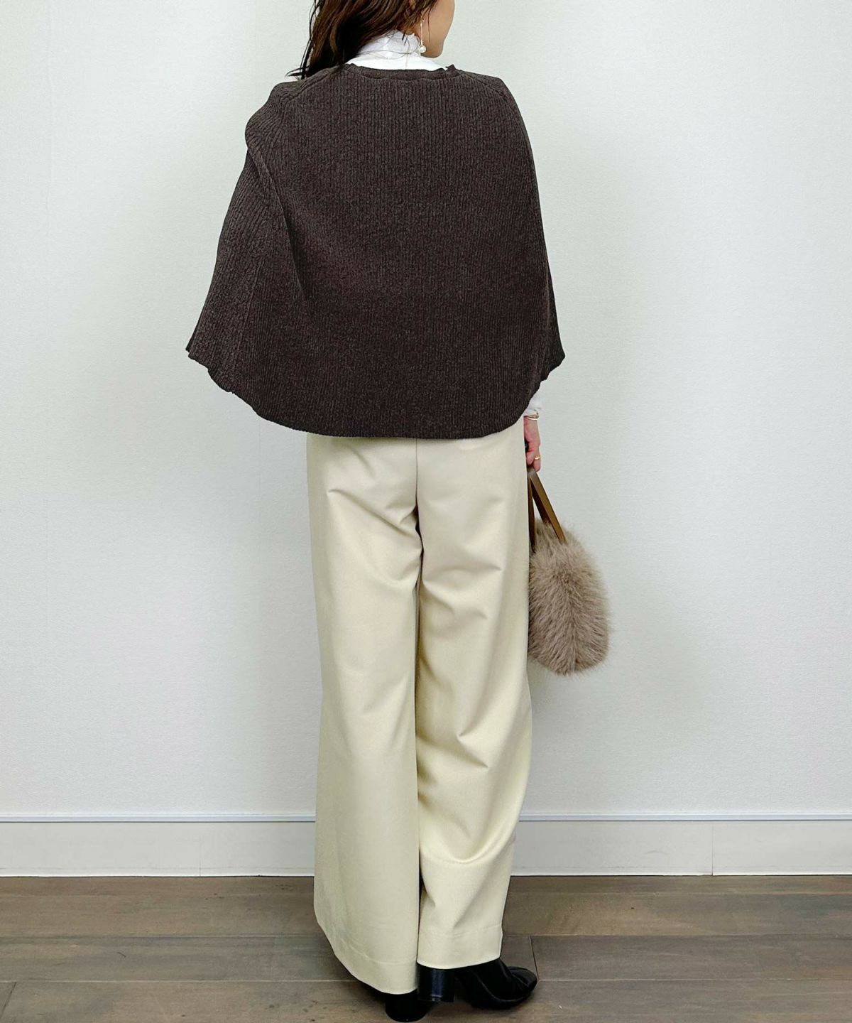 model：H164　着用サイズ：M　ダークブラウン