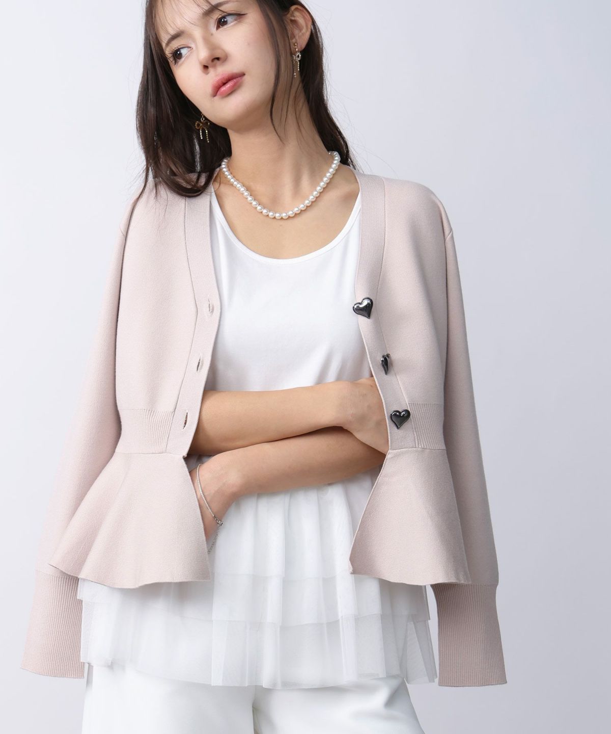 model：H160　着用サイズ：M　オフホワイト