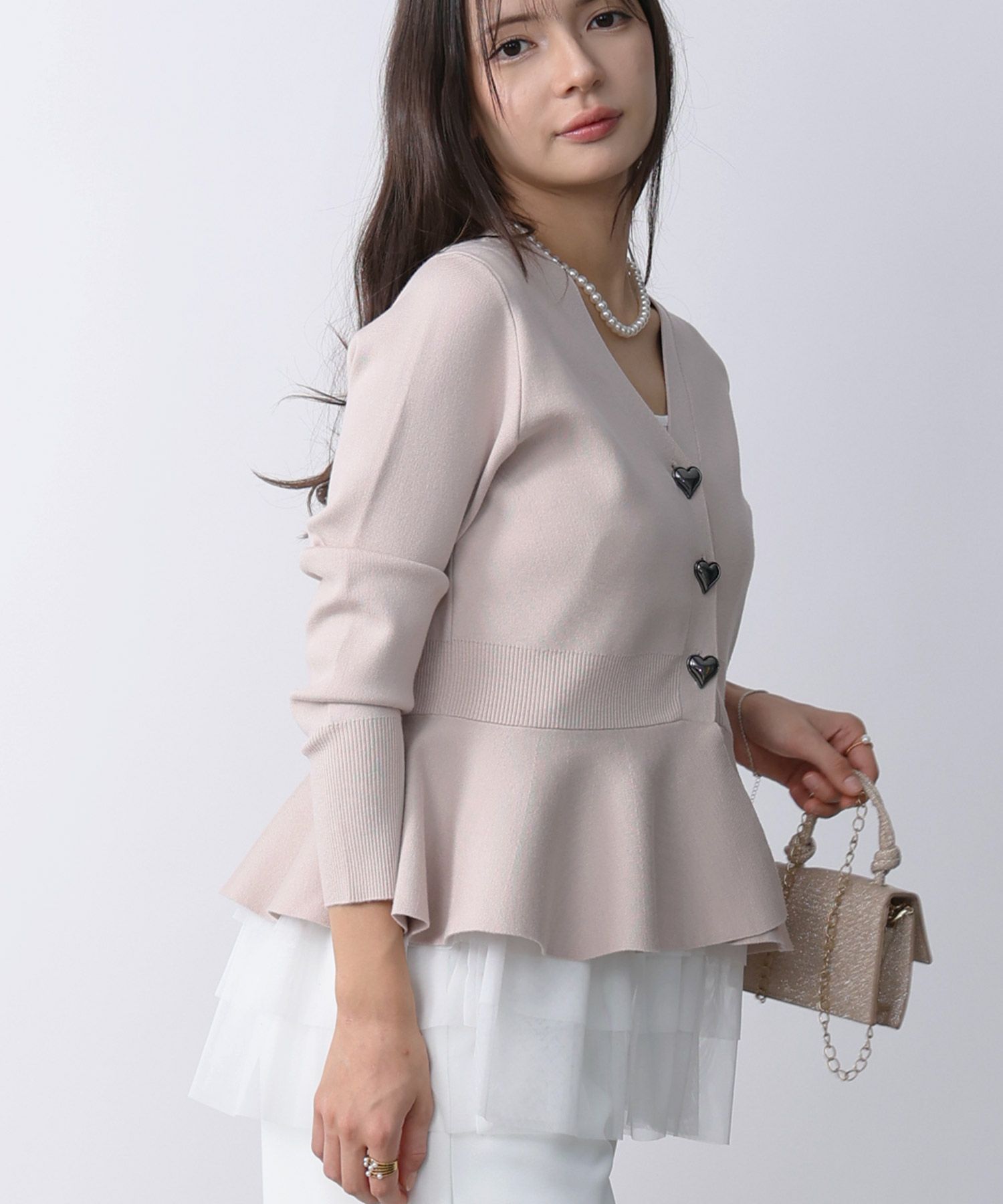 model：H160　着用サイズ：M　オフホワイト
