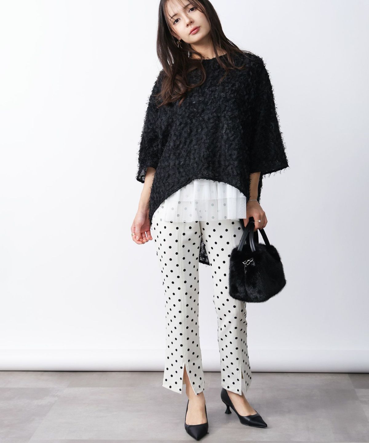 model：H160　着用サイズ：M　オフホワイト