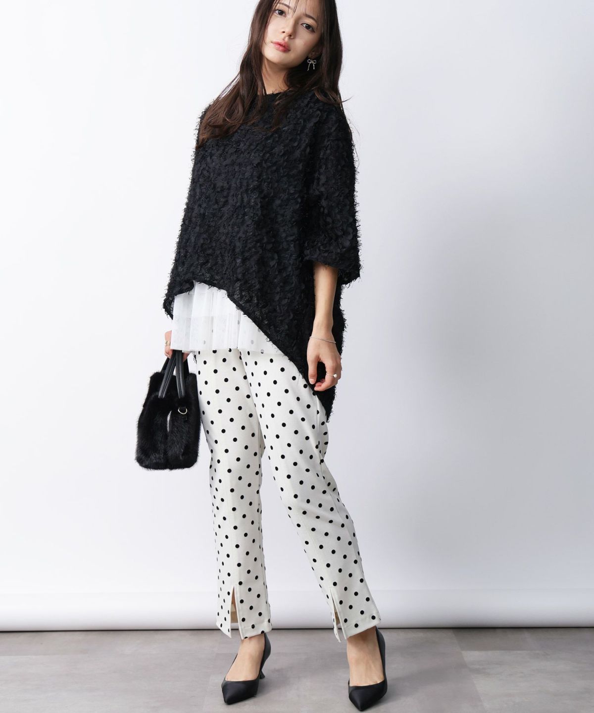 model：H160　着用サイズ：M　オフホワイト