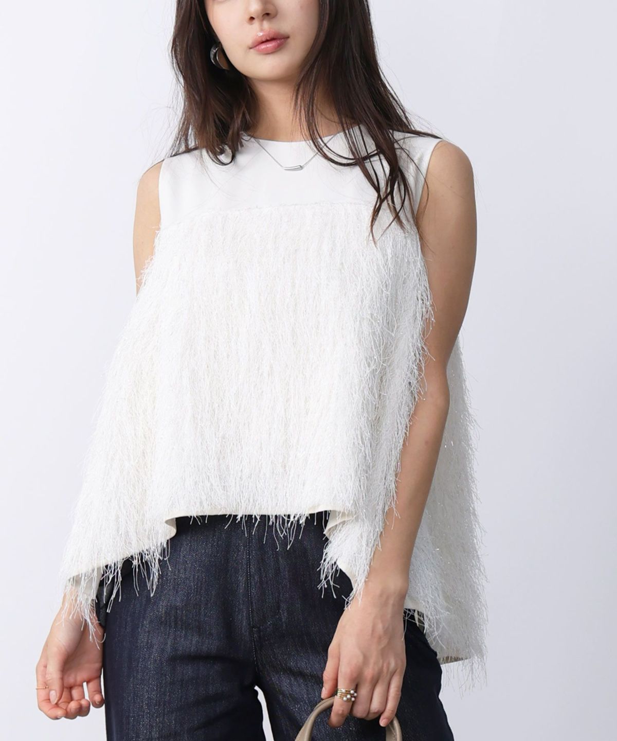 model：H160　着用サイズ：M　アイボリー