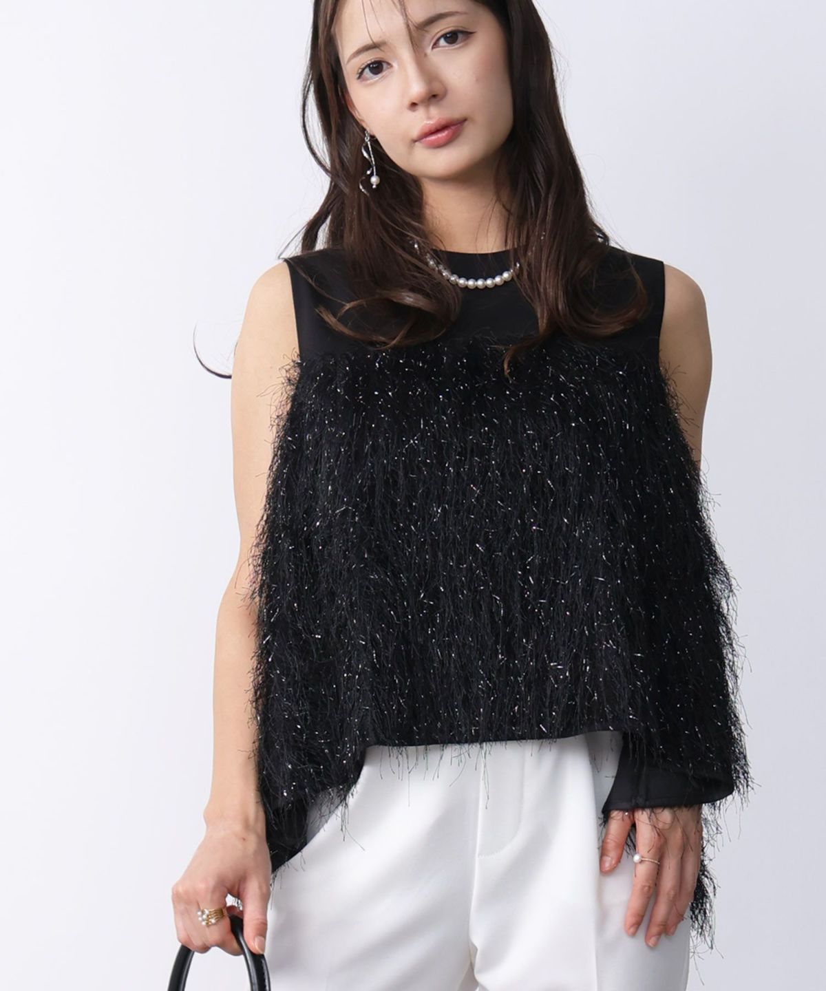 model：H160　着用サイズ：M　ブラック