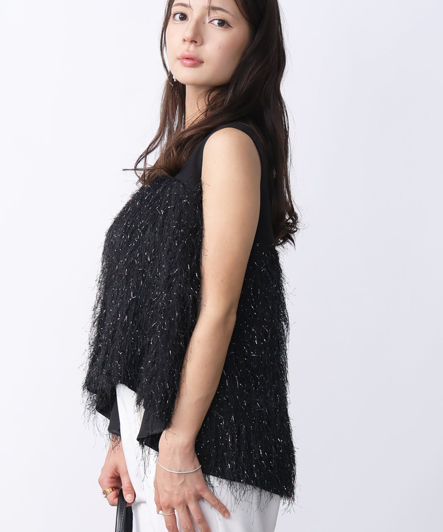 model：H160　着用サイズ：M　ブラック