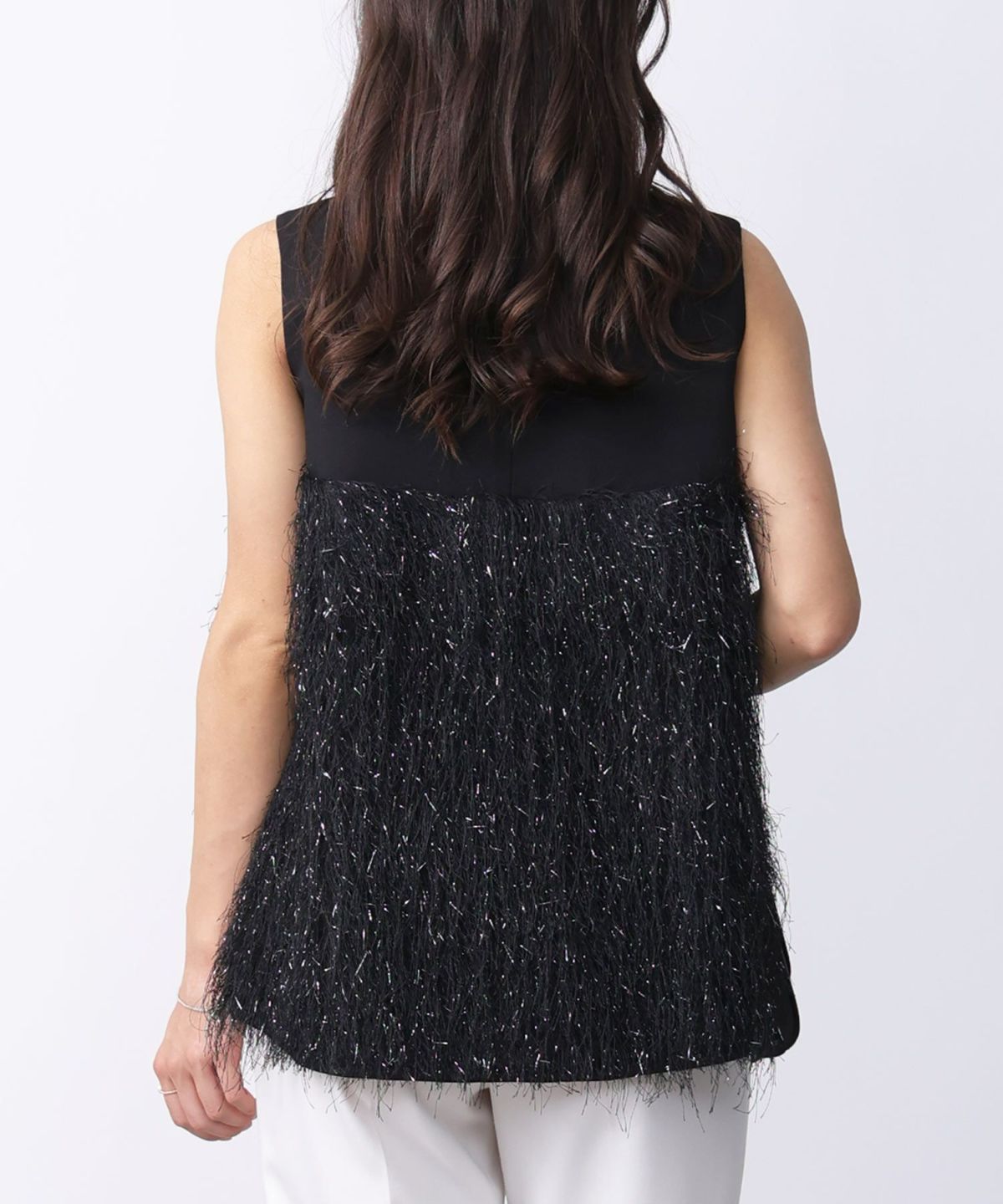 model：H160　着用サイズ：M　ブラック