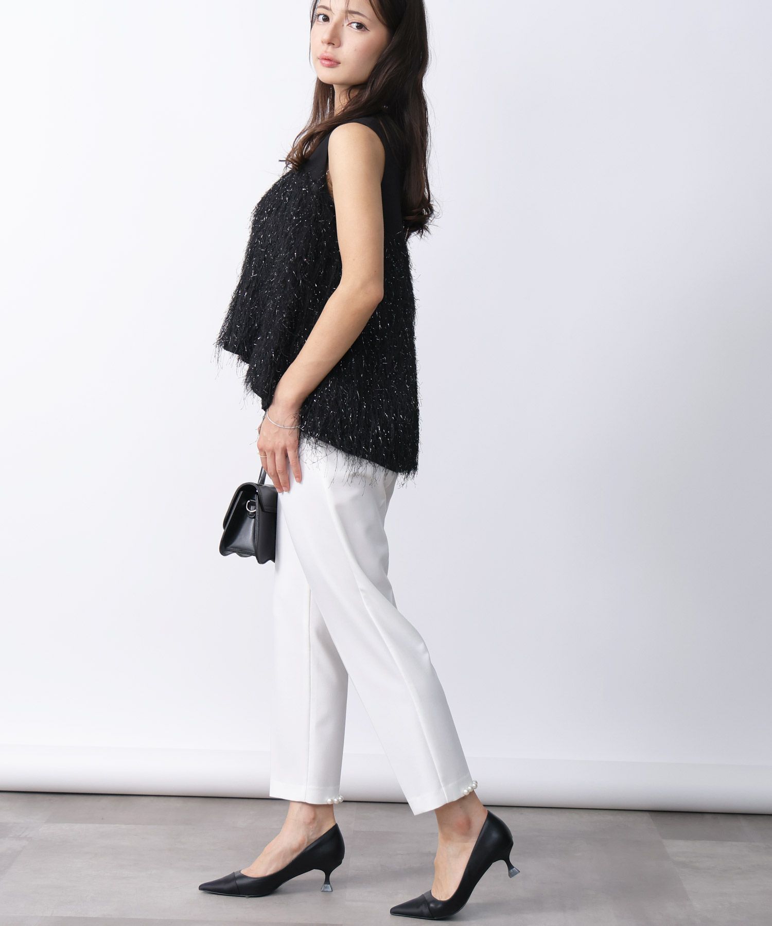 model：H160　着用サイズ：M　ブラック