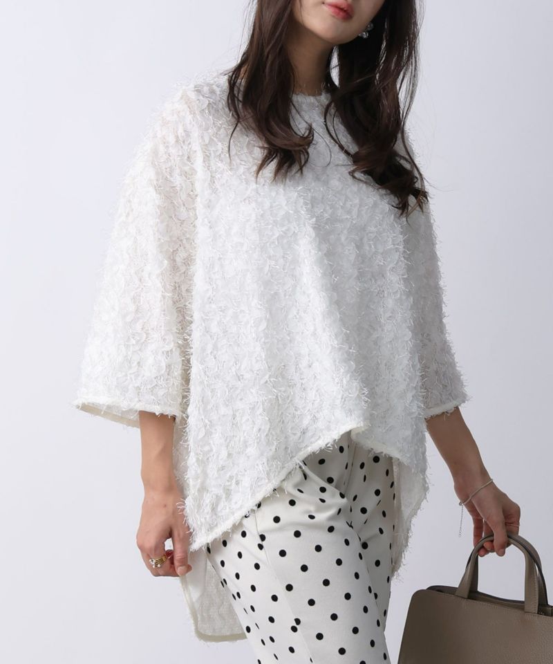 model：H160　着用サイズ：M　オフホワイト