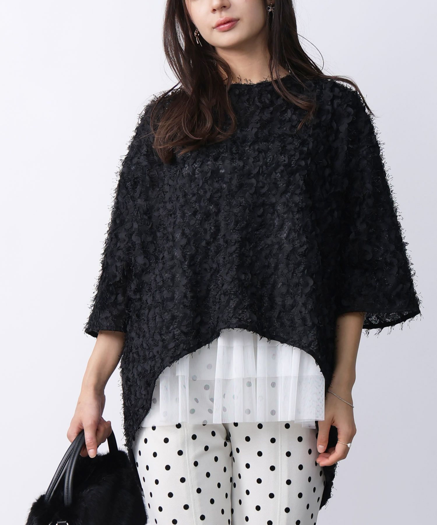 model：H160　着用サイズ：M　ブラック