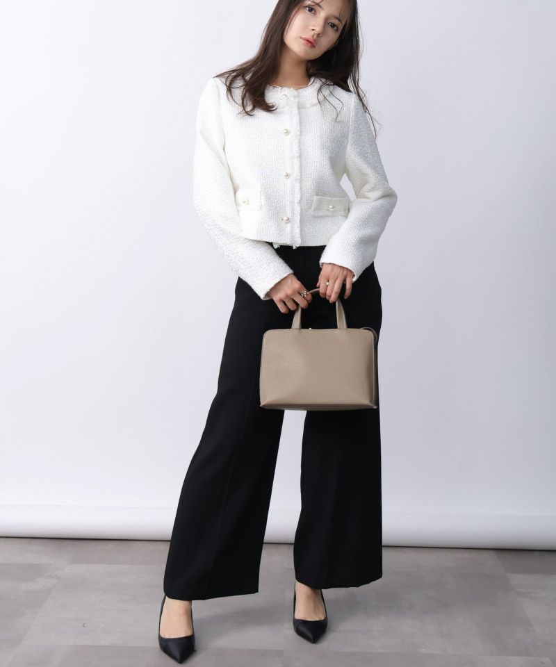 model：H160　着用サイズ：M　オフホワイト