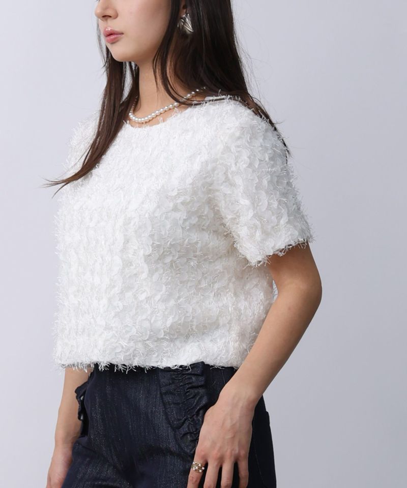 model：H160　着用サイズ：M　オフホワイト