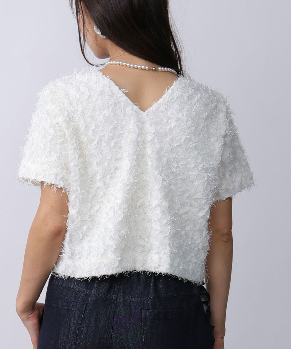 model：H160　着用サイズ：M　オフホワイト