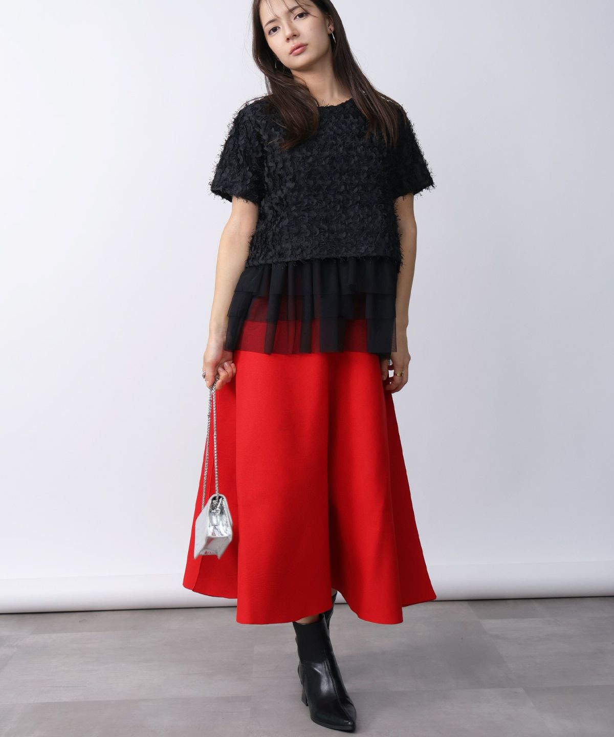 model：H160　着用サイズ：M　ブラック