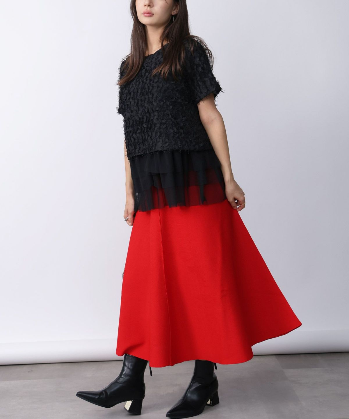 model：H160　着用サイズ：M　ブラック