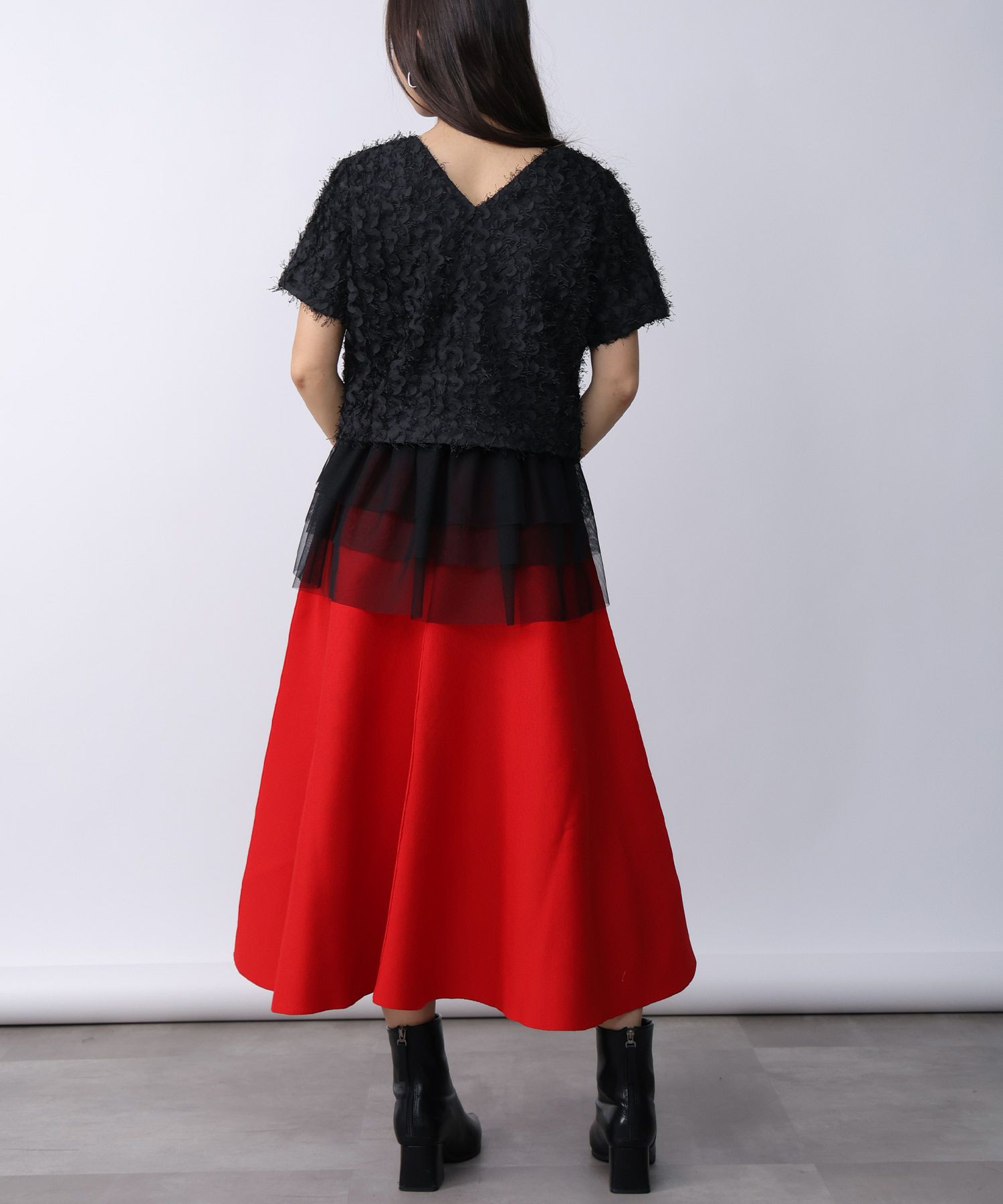 model：H160　着用サイズ：M　ブラック