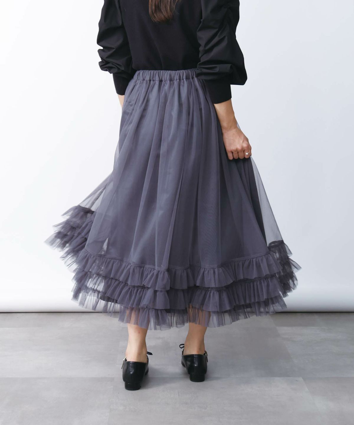 model：H160　着用サイズ：M　グレー