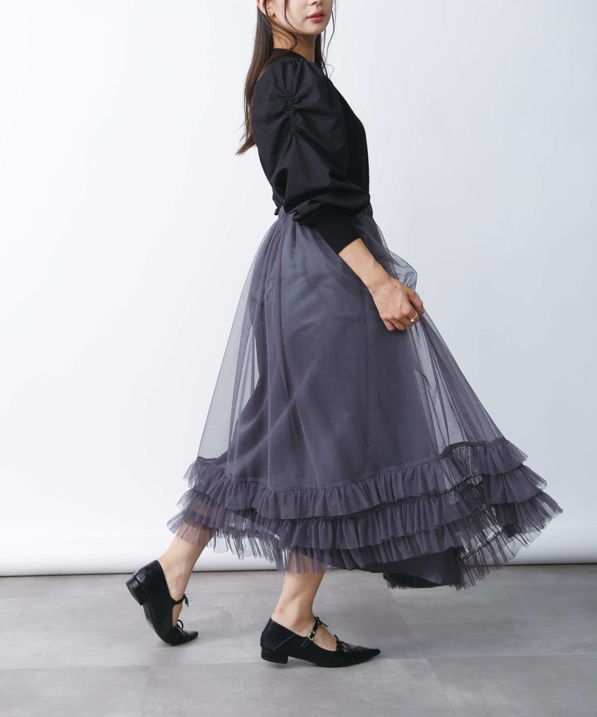 model：H160　着用サイズ：M　グレー