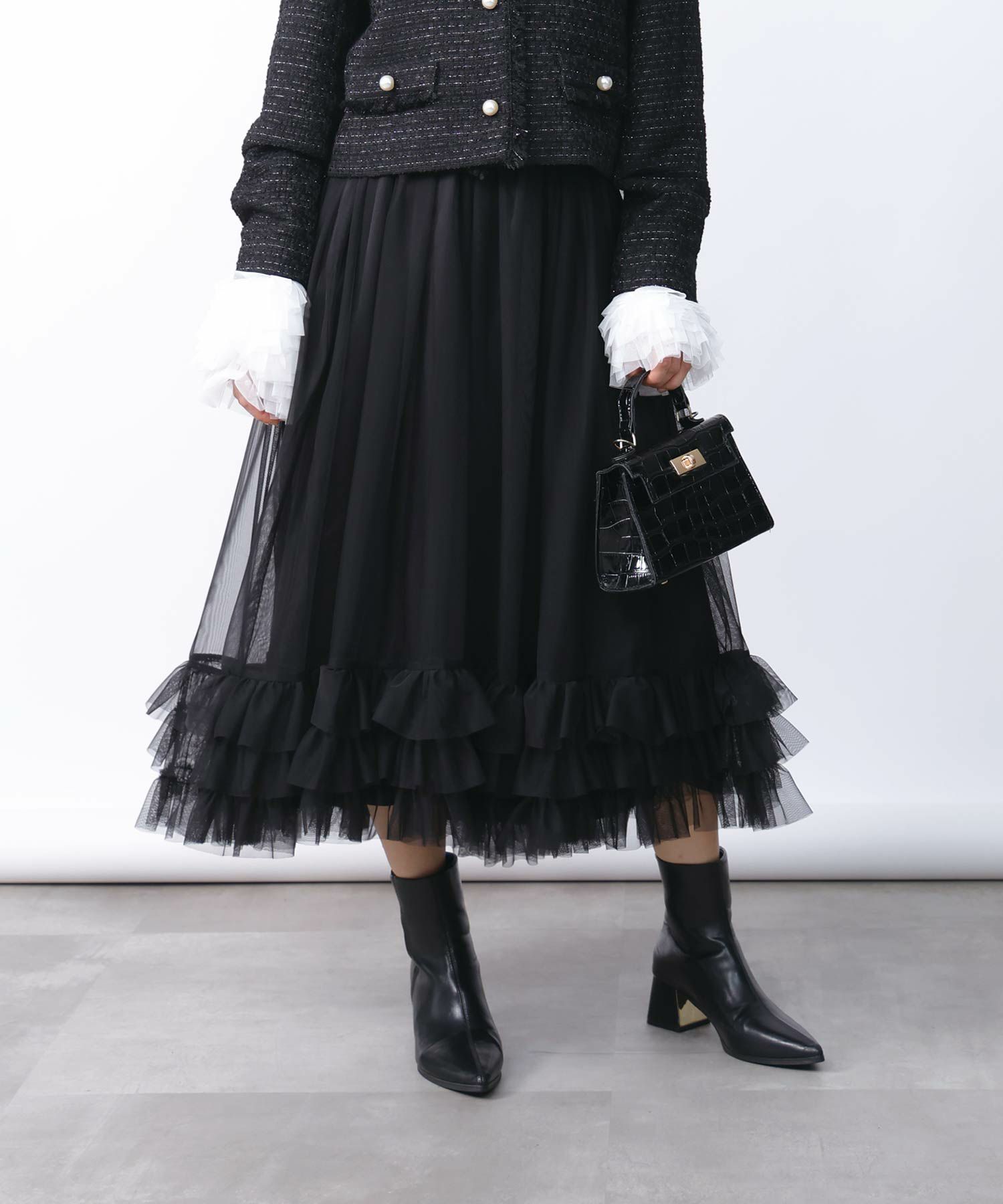 model：H160　着用サイズ：M　ブラック